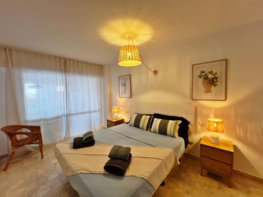 Magnifico Y Amplio Apartamento Con Terraza Фуeнхирола Екстериор снимка