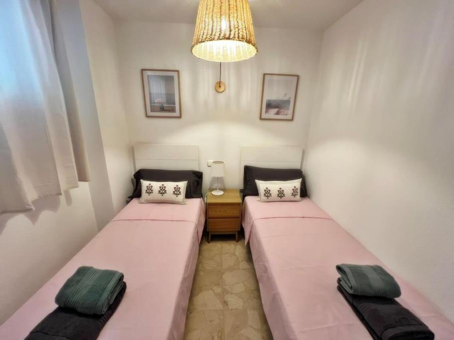 Magnifico Y Amplio Apartamento Con Terraza Фуeнхирола Екстериор снимка